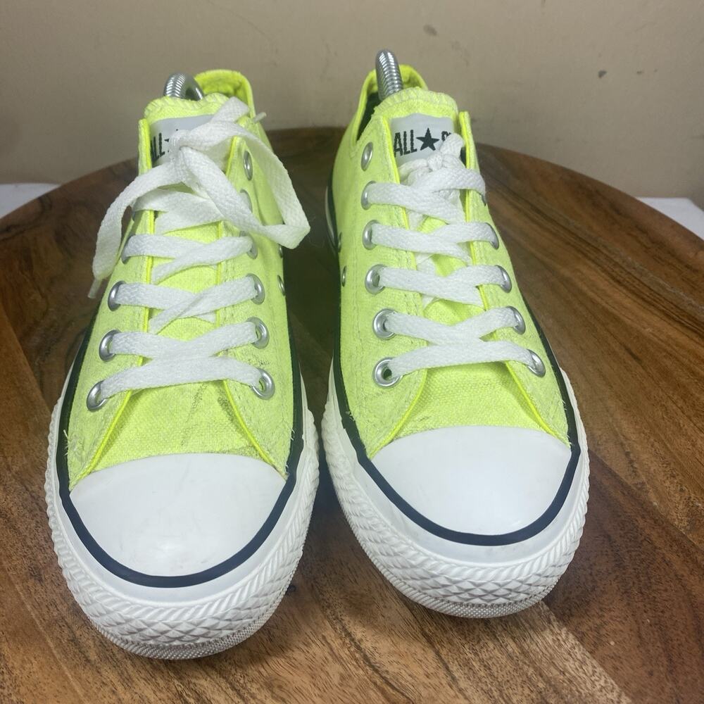 Converse Chuck Taylor All Star Womens Neon Green Size 7 Low Top Shoes Sneakers - Picture 4 of 10